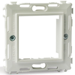 945a6878efda72701d119fa76dda9570